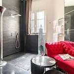 Le Loft Du Triangle D'or * Parigi